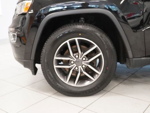 Used 2020 Jeep Grand Cherokee Limited AWD/4WD image 20