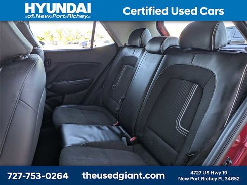 Certified 2024 Hyundai Venue Limited image 14