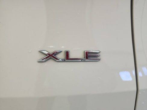 Certified 2024 Toyota Grand Highlander XLE image 14