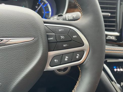 Used 2022 Chrysler Pacifica Pinnacle image 21