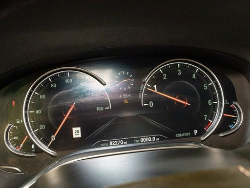 Used 2019 BMW 740i w/ M Sport Package image 19