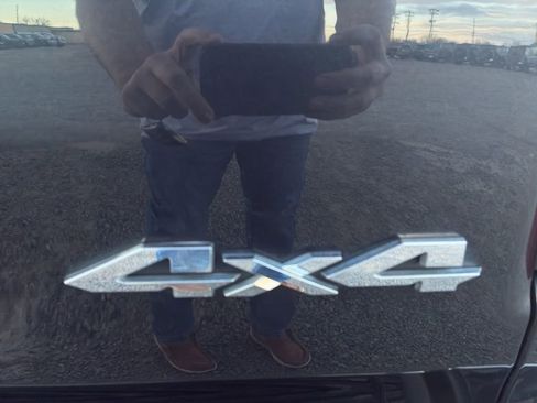 Used 2019 RAM 1500 Laramie Longhorn image 24