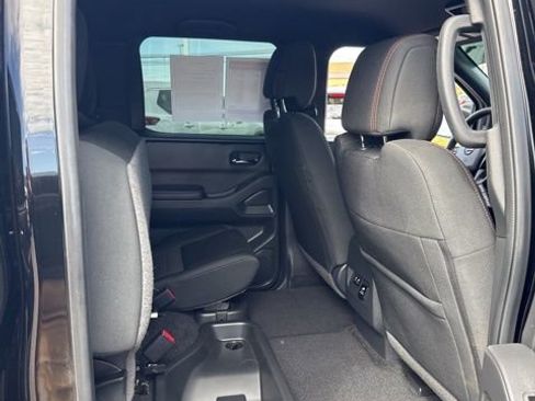Used 2025 Nissan Frontier PRO-4X w/ Pro Convenience Package AWD/4WD image 19
