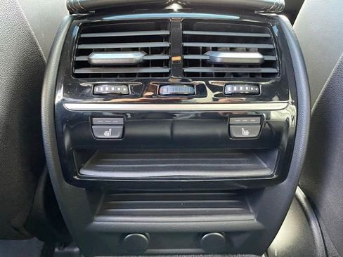 Used 2018 BMW M550i xDrive AWD/4WD image 29