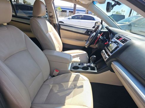 Used 2016 Subaru Outback 2.5i Limited AWD/4WD image 10