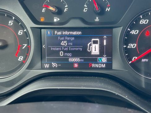 Used 2023 Chevrolet Camaro LT RWD image 29