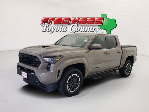 Used 2026 Toyota Tacoma TRD Sport RWD image 1