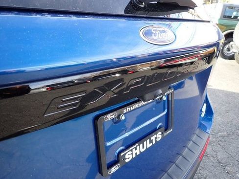 Certified 2021 Ford Explorer ST w/ ST Street Pack image 6