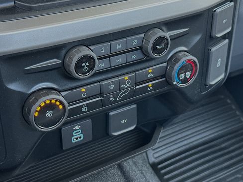 New 2023 Ford F250 XL w/ XL Chrome Package image 18