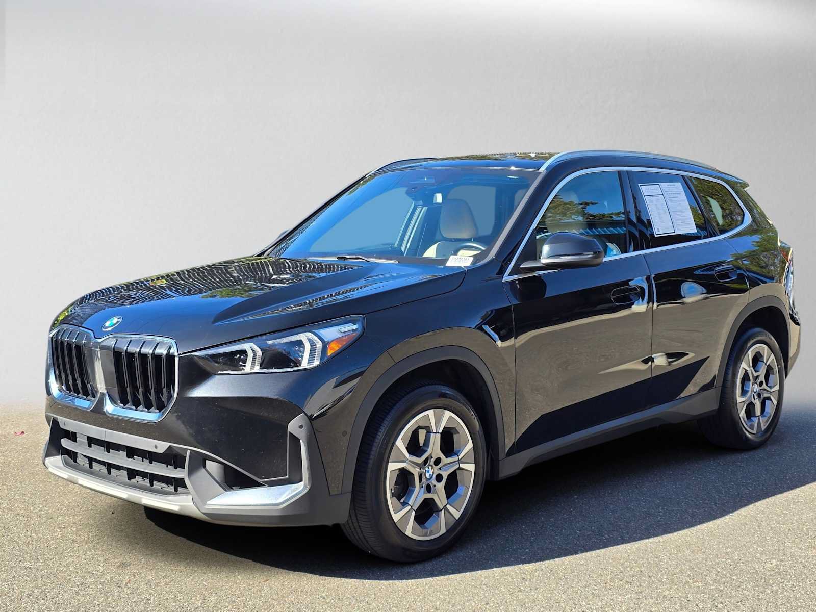 Used 2023 BMW X1 xDrive28i AWD/4WD image 7