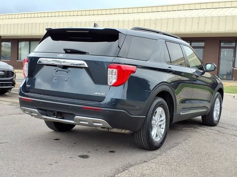 Certified 2023 Ford Explorer XLT w/ Equipment Group 202A AWD/4WD image 5