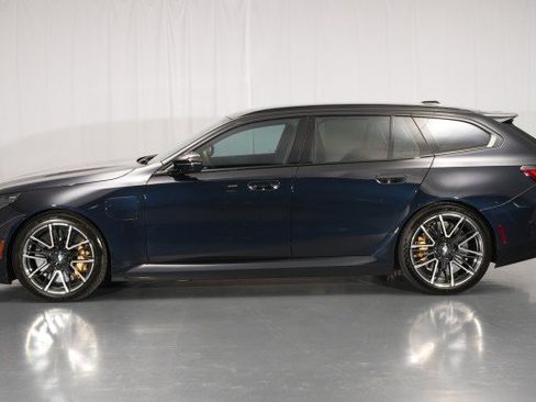 Used 2025 BMW M5 Touring w/ M Driver's Package AWD/4WD image 2