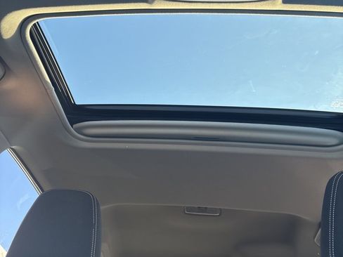 Used 2018 Toyota RAV4 XLE image 20