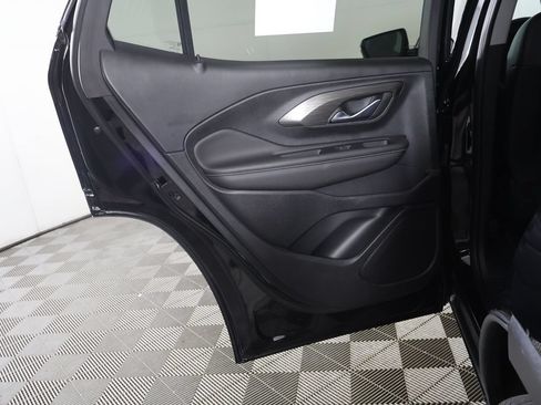 Used 2023 GMC Terrain SLT w/ Infotainment Package II AWD/4WD image 24