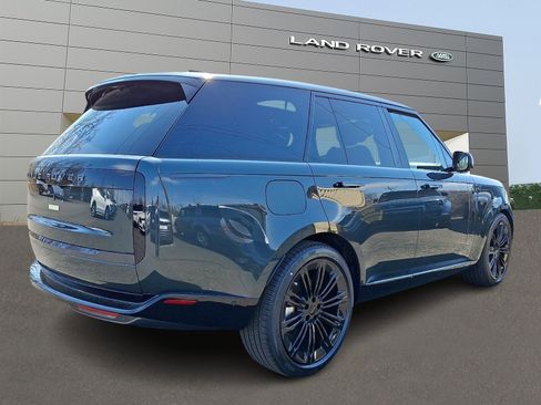 New 2026 Land Rover Range Rover SE AWD/4WD image 2