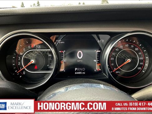 Used 2019 Jeep Wrangler Unlimited Sahara AWD/4WD image 13