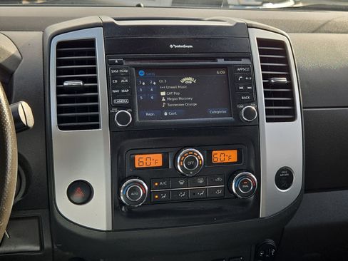 Used 2019 Nissan Frontier PRO-4X w/ Pro-4x Luxury Package AWD/4WD image 25