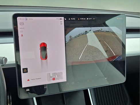 Used 2018 Tesla Model 3 Long Range image 25