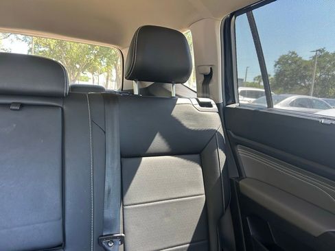 Used 2023 Volkswagen Atlas SE FWD image 12