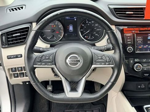 Used 2022 Nissan Rogue Sport SV image 19