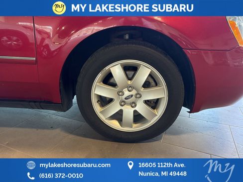 Used 2006 Ford Five Hundred SEL image 25