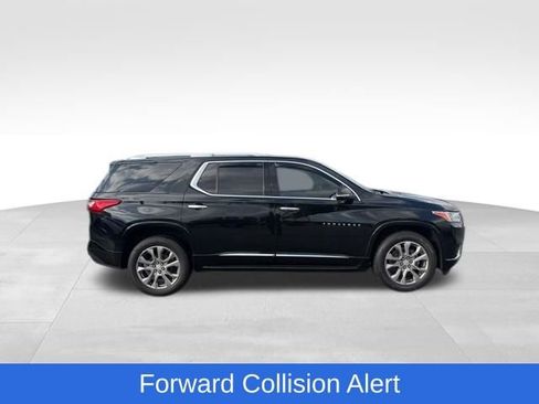Used 2018 Chevrolet Traverse Premier w/ Driver Confidence II Package image 8