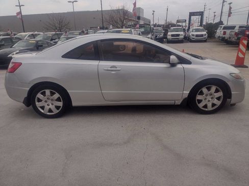 Used 2010 Honda Civic LX image 8