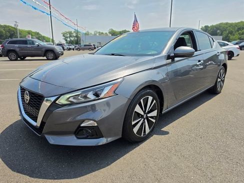 Used 2019 Nissan Altima 2.5 SL FWD image 3