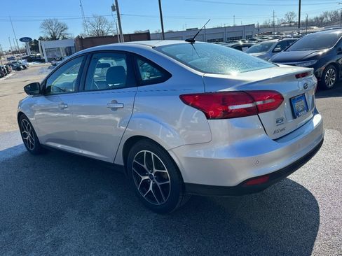 Used 2017 Ford Focus SEL image 5