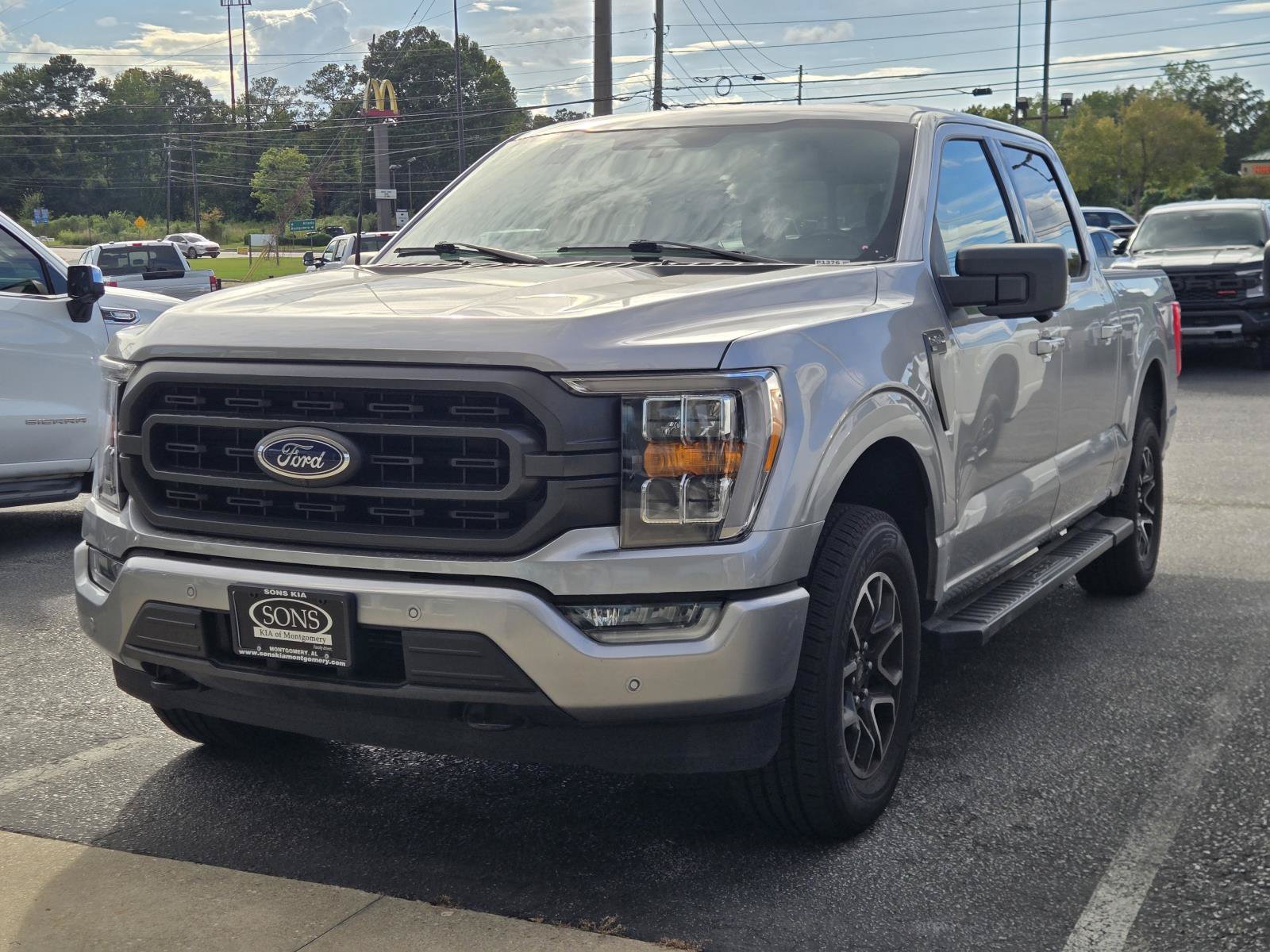 Used 2023 Ford F150 XLT w/ Equipment Group 302A High AWD/4WD image 3