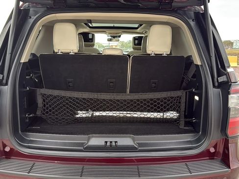 Used 2020 Ford Expedition Platinum RWD image 16