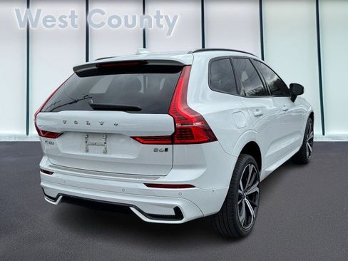 Certified 2023 Volvo XC60 B6 Ultimate w/ Protection Package Premier image 4