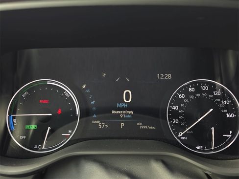 Used 2024 Toyota Sienna Platinum image 23