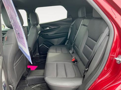 Used 2023 Chevrolet TrailBlazer RS w/ Technology Package image 13