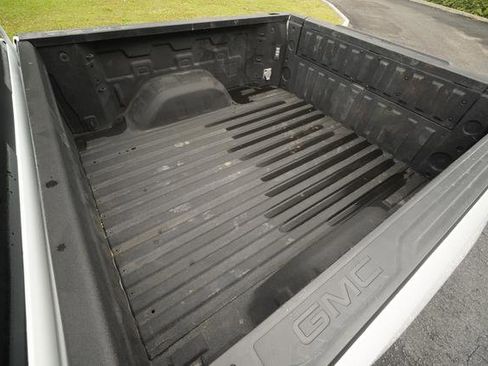 Used 2024 GMC Sierra 1500 SLT w/ SLT Premium Plus Package AWD/4WD image 13