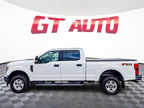 Used 2018 Ford F250 XLT w/ FX4 Off-Road Package image 4