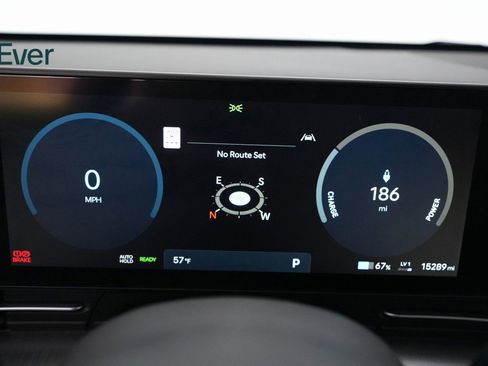 Used 2024 Hyundai Kona SEL image 25