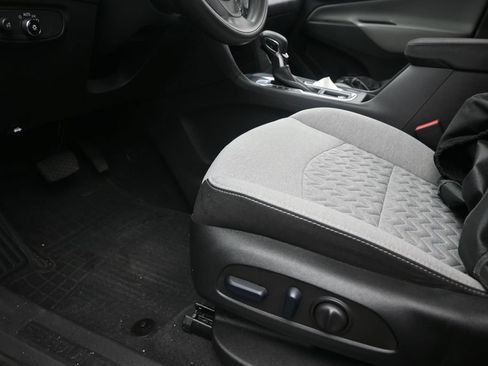Used 2023 Chevrolet Equinox LS w/ LS Convenience Package FWD image 15
