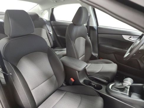 Used 2023 Kia Forte LXS image 14