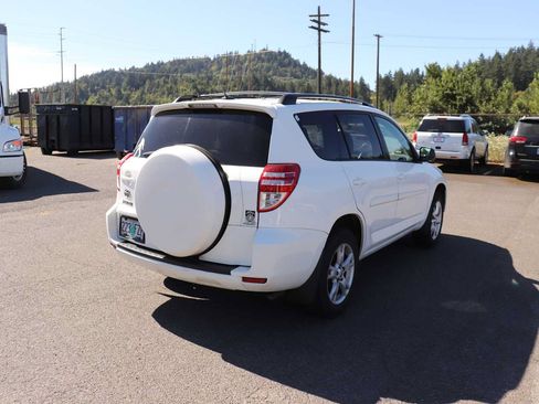 Used 2012 Toyota RAV4 4WD w/ Upgrade Value Pkg image 5