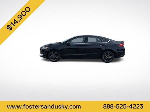 Used 2018 Ford Fusion SE w/ Fusion SE Technology Package FWD image 2