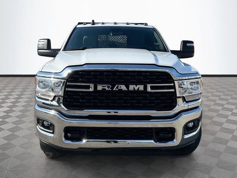 Used 2024 RAM 3500 Big Horn AWD/4WD image 2