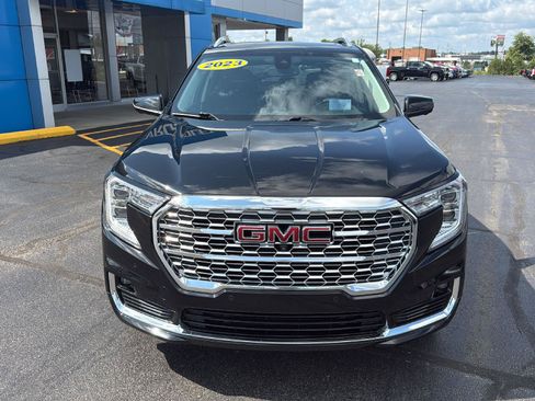 Used 2023 GMC Terrain Denali w/ Black Diamond Edition AWD/4WD image 8