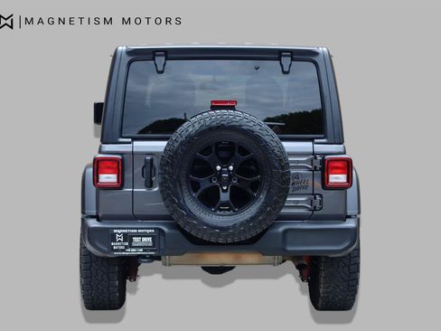 Used 2021 Jeep Wrangler Sport AWD/4WD image 10