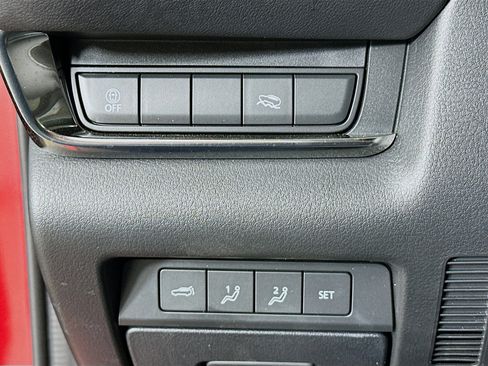 Used 2023 MAZDA CX-30 AWD 2.5 S w/ Premium Package image 17