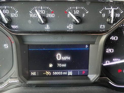 Used 2023 GMC Sierra 2500 AT4 image 21