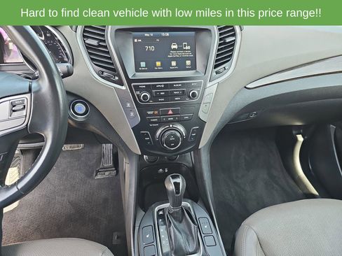 Used 2017 Hyundai Santa Fe Sport FWD image 22