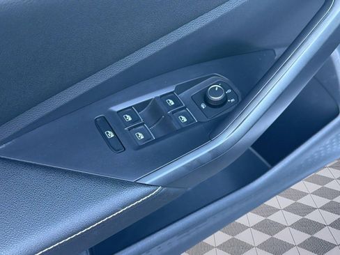 Certified 2024 Volkswagen Jetta SE FWD image 12