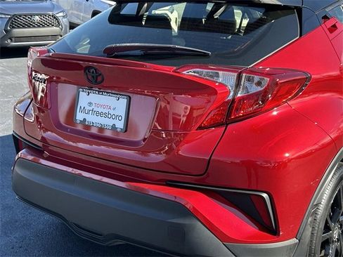 Used 2021 Toyota C-HR LE image 11