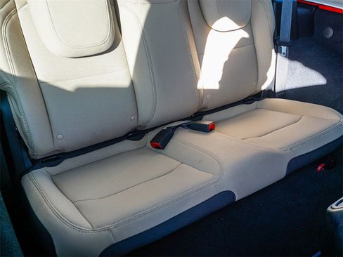 Used 2020 Jeep Wrangler Sport image 13